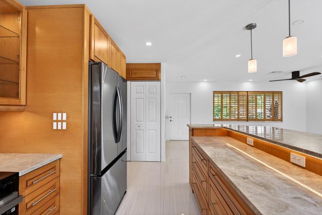 648 NW 30th Court, Wilton Manors, FL 33311