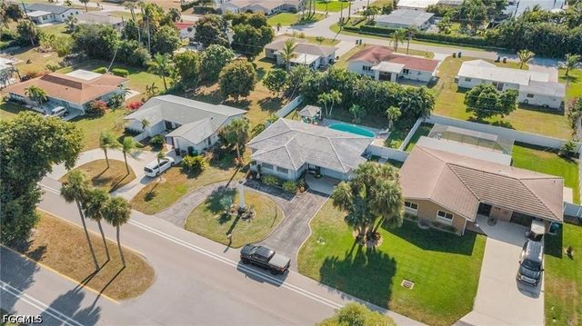 616 El Dorado PKWY E, Cape Coral, FL 33904