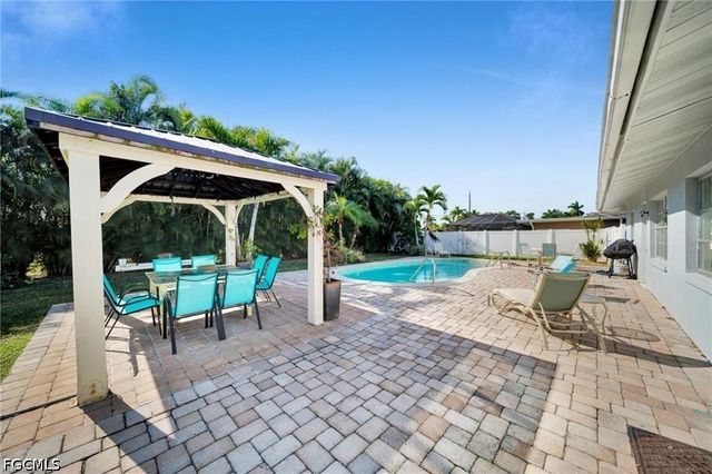 616 El Dorado PKWY E, Cape Coral, FL 33904