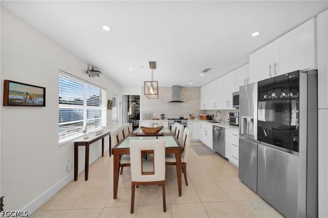 616 El Dorado PKWY E, Cape Coral, FL 33904