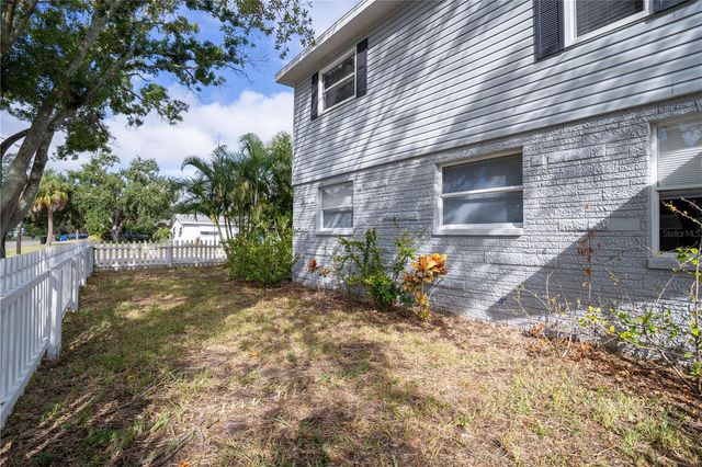 7991 24TH AVE N AVENUE N, St Petersburg, FL 33710