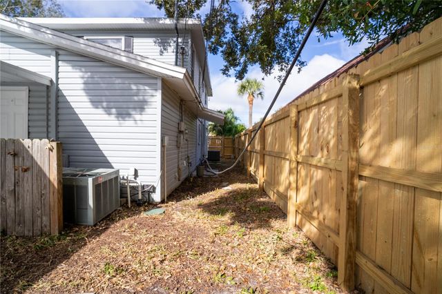 7991 24TH AVE N AVENUE N, St Petersburg, FL 33710