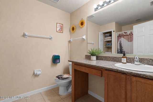 6032 E Oktibbeha Street, Bay Saint Louis, MS 39520