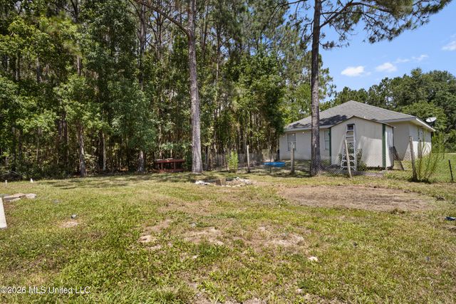 6032 E Oktibbeha Street, Bay Saint Louis, MS 39520
