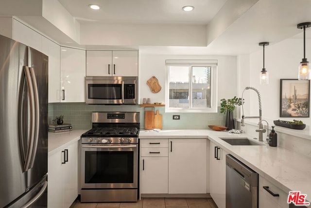 3439 Keystone Avenue 1, Los Angeles, CA 90034