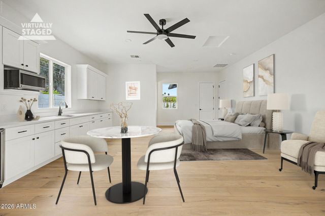3808 E PICCADILLY Road, Phoenix, AZ 85018