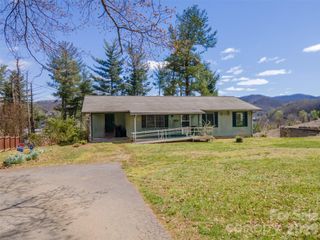 21 Queen Street, Sylva, NC 28779