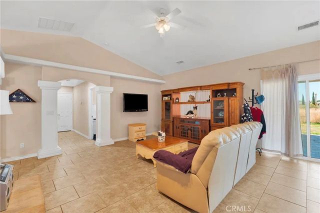 12472 Oasis Road, Pinon Hills, CA 92372