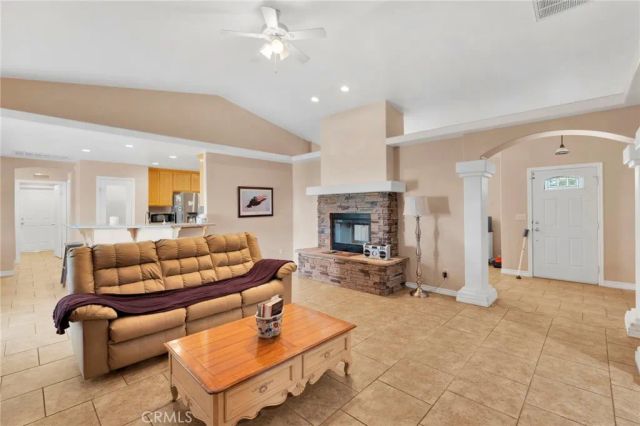 12472 Oasis Road, Pinon Hills, CA 92372