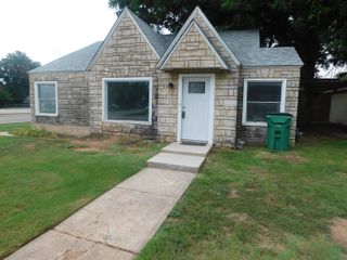 201 N AVENUE D, Burkburnett, TX 76354