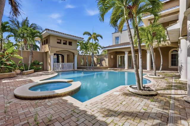 1304 JUMANA LOOP, Apollo Beach, FL 33572