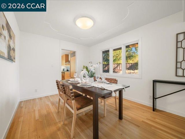 8 Dunsmoor Ct, Danville, CA 94526