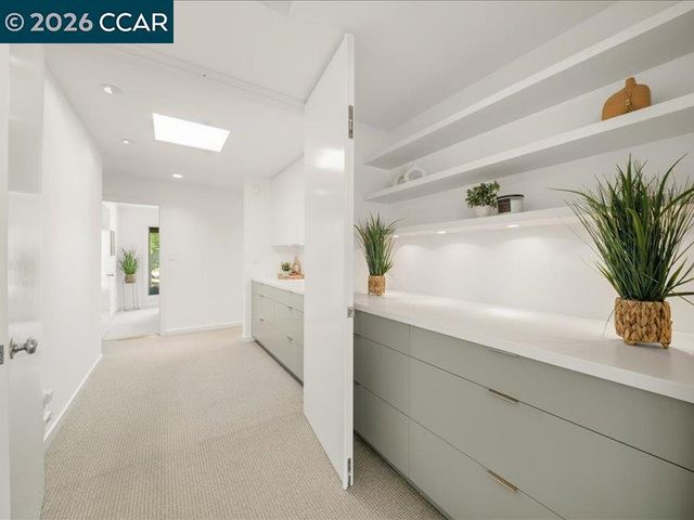 8 Dunsmoor Ct, Danville, CA 94526