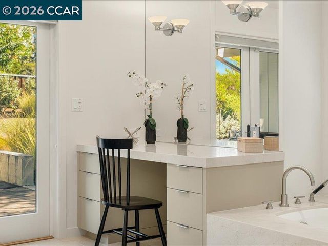 8 Dunsmoor Ct, Danville, CA 94526