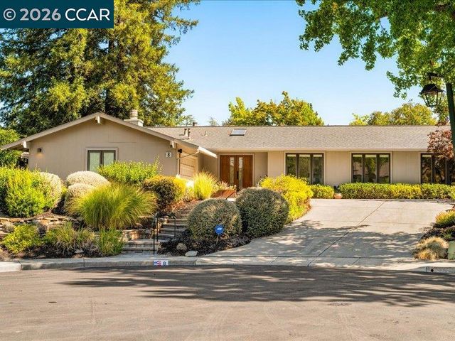 8 Dunsmoor Ct, Danville, CA 94526