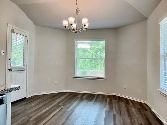 124 Marcel CT, Taylor, TX 76574