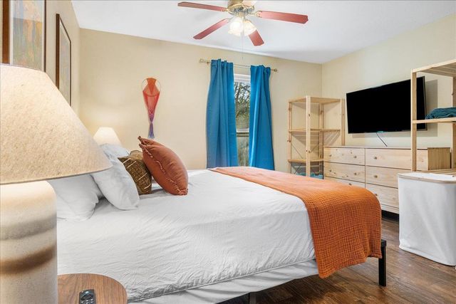 805 Wooten ST, Cedar Park, TX 78613