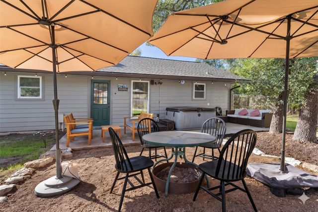 805 Wooten ST, Cedar Park, TX 78613