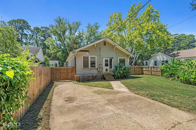 660 College Street, Shreveport, LA 71104