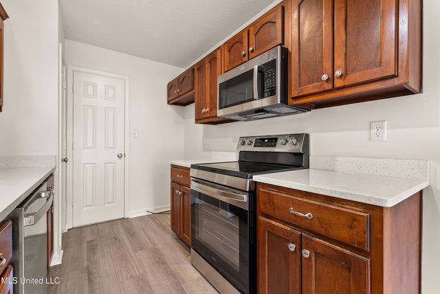 589 Swaney Drive, Holly Springs, MS 38635