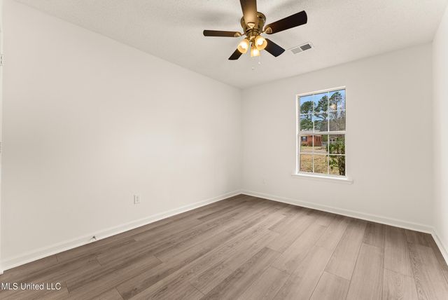 589 Swaney Drive, Holly Springs, MS 38635