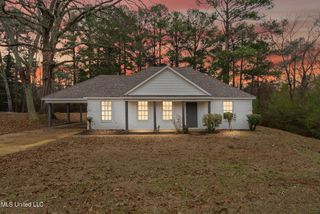 589 Swaney Drive, Holly Springs, MS 38635