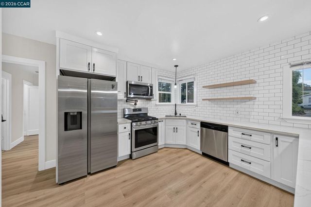 2075 83Rd Ave, Oakland, CA 94621