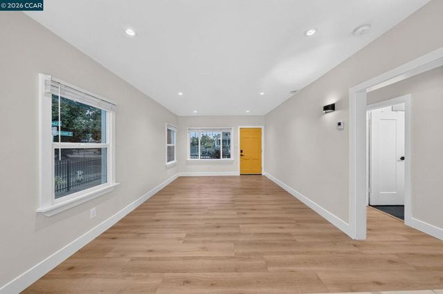 2075 83Rd Ave, Oakland, CA 94621