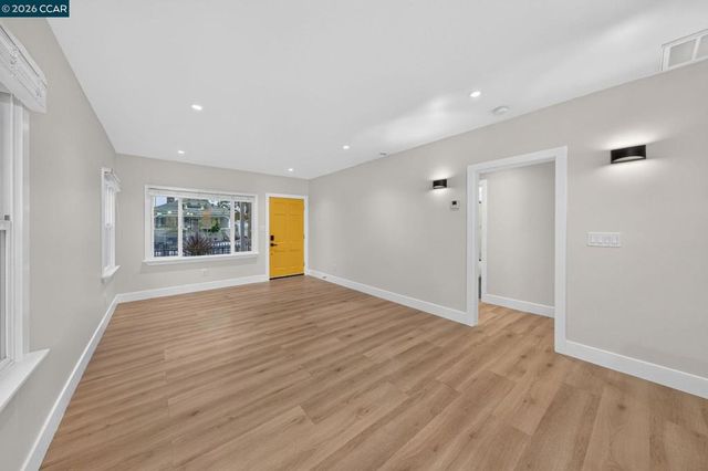 2075 83Rd Ave, Oakland, CA 94621