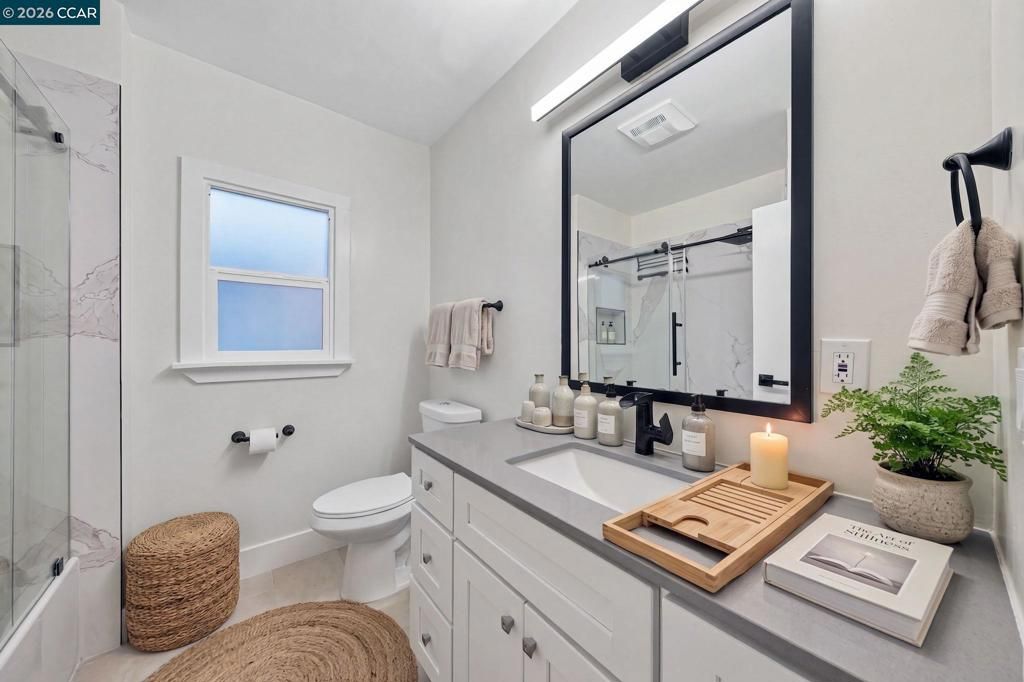 Image 29 of property listing at 2075 83Rd Ave, Oakland, CA 94621