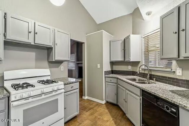 12052 BELLOWS Court, El Paso, TX 79936