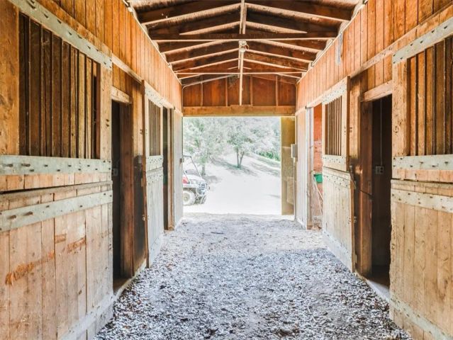 1535 Parkhill Road, Santa Margarita, CA 93453
