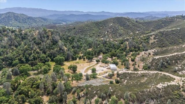 1535 Parkhill Road, Santa Margarita, CA 93453