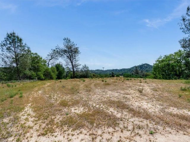 1535 Parkhill Road, Santa Margarita, CA 93453