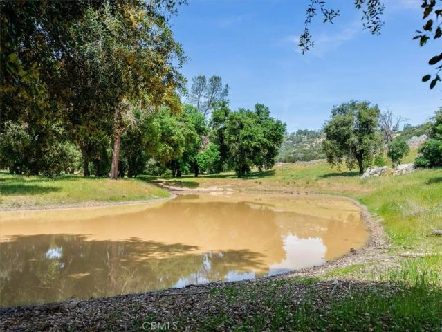 1535 Parkhill Road, Santa Margarita, CA 93453