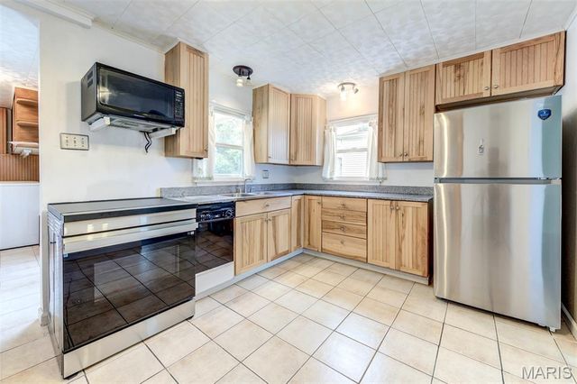 425 Chamberlin Drive, Winchester, MO 63021