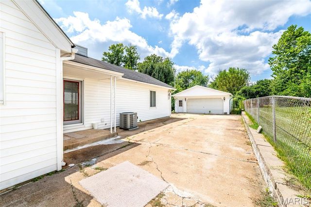 425 Chamberlin Drive, Winchester, MO 63021