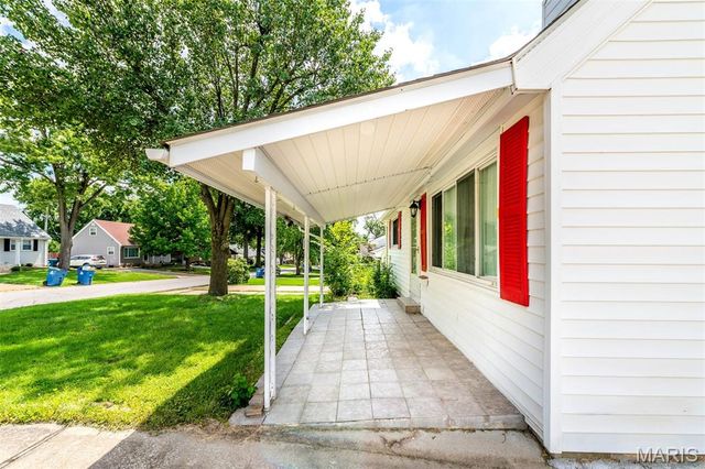 425 Chamberlin Drive, Winchester, MO 63021