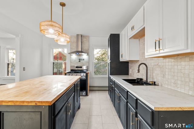 21 North Beacon Street 2, Waterbury, CT 06704