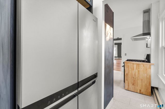 21 North Beacon Street 2, Waterbury, CT 06704