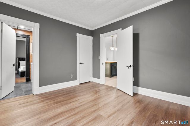 21 North Beacon Street 2, Waterbury, CT 06704