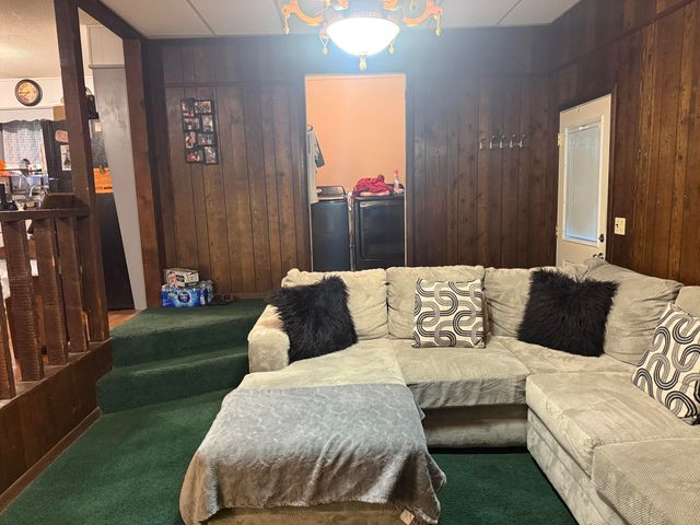 516 Springhill Heights Circle, Tunnel Hill, GA 30755