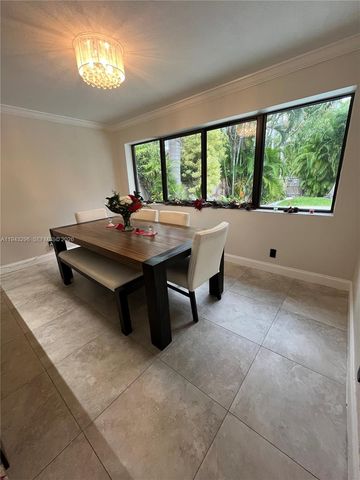 1111 Adams St, Hollywood, FL 33019