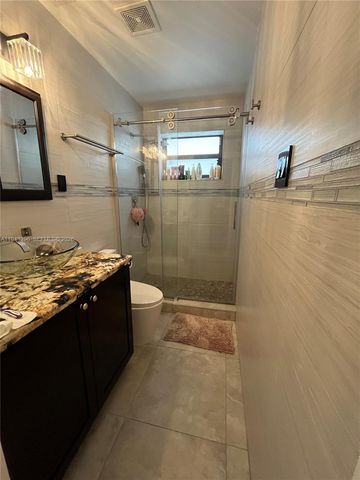 1111 Adams St, Hollywood, FL 33019