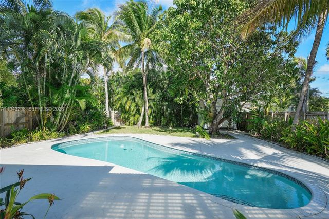 1111 Adams St, Hollywood, FL 33019