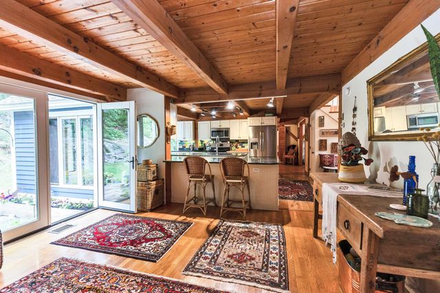 11 Kasey Drive, Milford, NH 03055