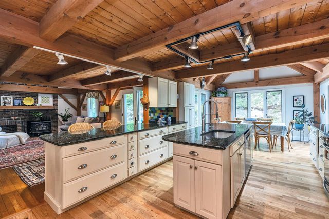 11 Kasey Drive, Milford, NH 03055