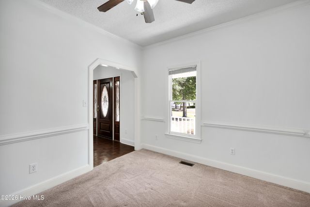 4927 Woodcrest Drive, Castle Hayne, NC 28429