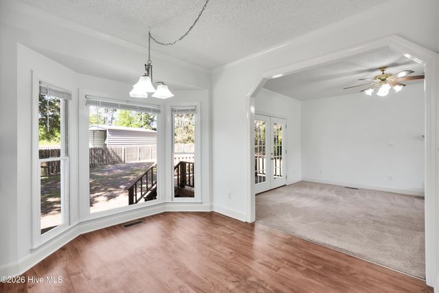 4927 Woodcrest Drive, Castle Hayne, NC 28429