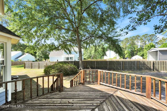 4927 Woodcrest Drive, Castle Hayne, NC 28429